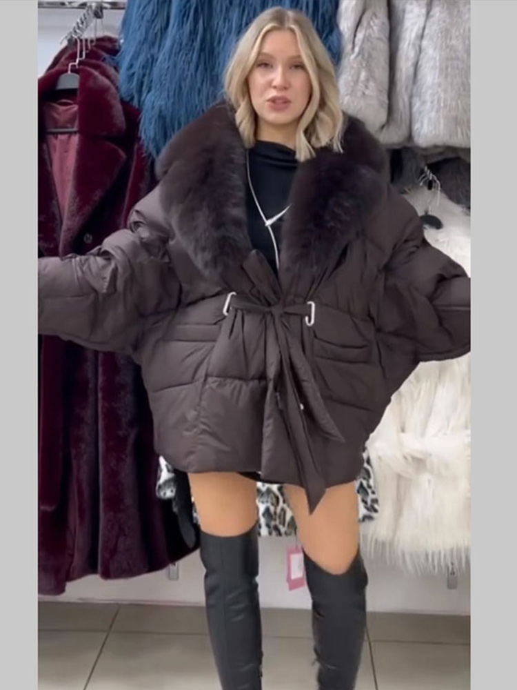 Manteau d'hiver pour femme, col en fourrure, manches chauve-souris, coupe ample, ceinture à la taille, veste chaude, coupe ample, couleur unie, vêtement d'extérieur tendance pour femme.
