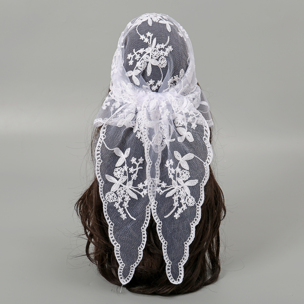 Écharpe triangulaire en dentelle française pour femme, fleur brodée, petit châle au crochet, écharpe de tête, enveloppes de sauna, bandana, vente en gros