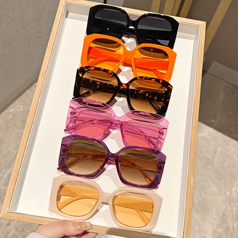 Nouvelles lunettes de soleil Festive Beach Party Club : montures surdimensionnées et carrées dans des couleurs vives – Parfaites pour le plaisir d'été! Voyages en plein air