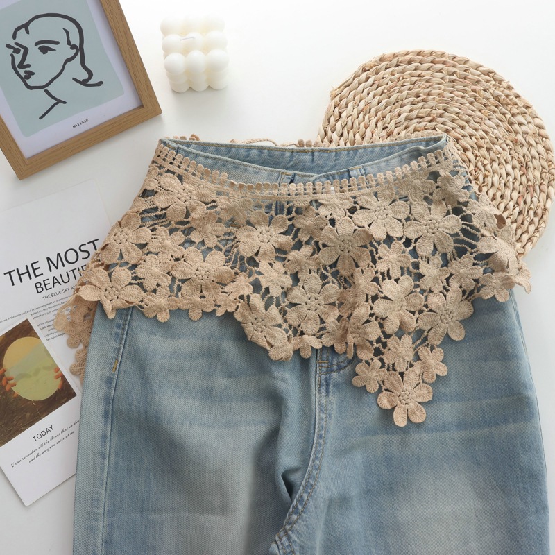Collection Printemps-Été 2026 : Châle à découpes, Col cache-cœur, Écharpe en dentelle, Robe bandage, Cache-jupe, Jupe cache-cœur, Cache-fesses pour femme