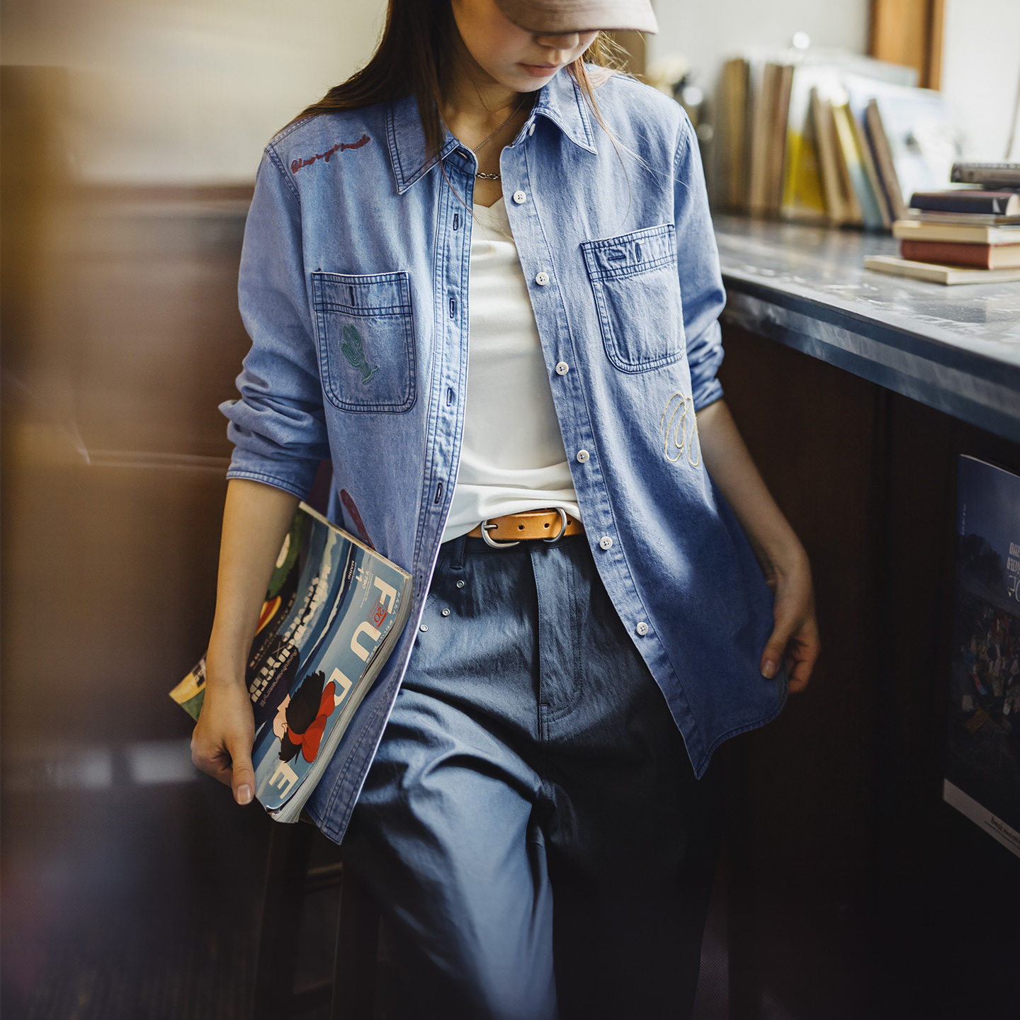 Chemise en jean vintage bleu clair brodée pour femme Maden, coupe ample en coton, boutonnée, style décontracté, pour superposition, vêtement d'extérieur automne style cowgirl