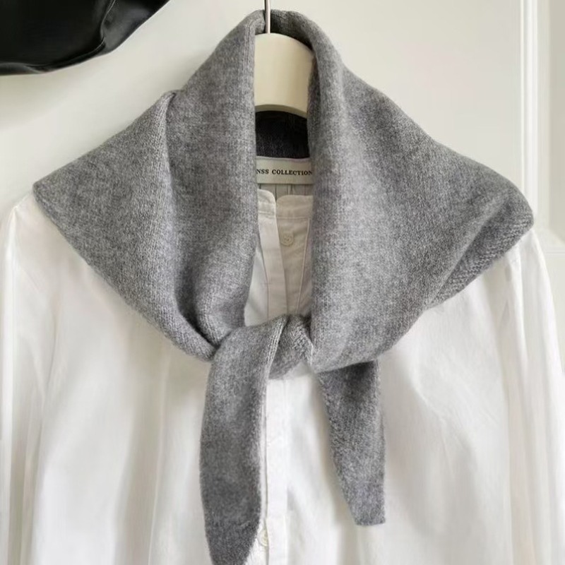 Écharpe triangulaire en tricot (1-10 pièces) – Ambiance élégante, confortable et chaude pour la tête et le cou – Idéale pour l'automne, l'hiver, les tenues quotidiennes et les soirées en ville