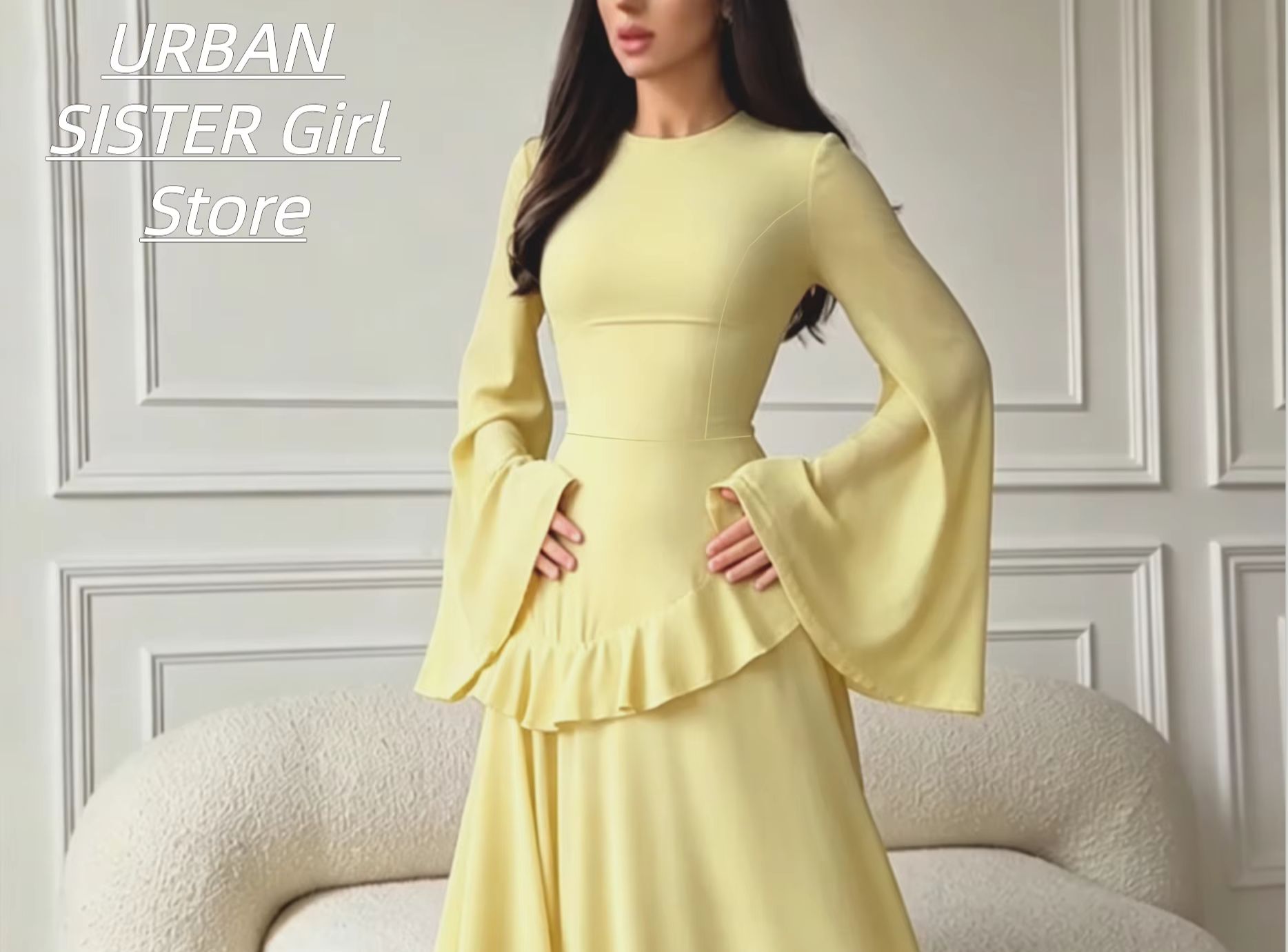 Robe longue en mousseline de soie couleur crème, col rond, manches longues évasées, taille à volants, coupe ajustée, élégante et discrète, pour mariage, banquet musulman ou soirée.