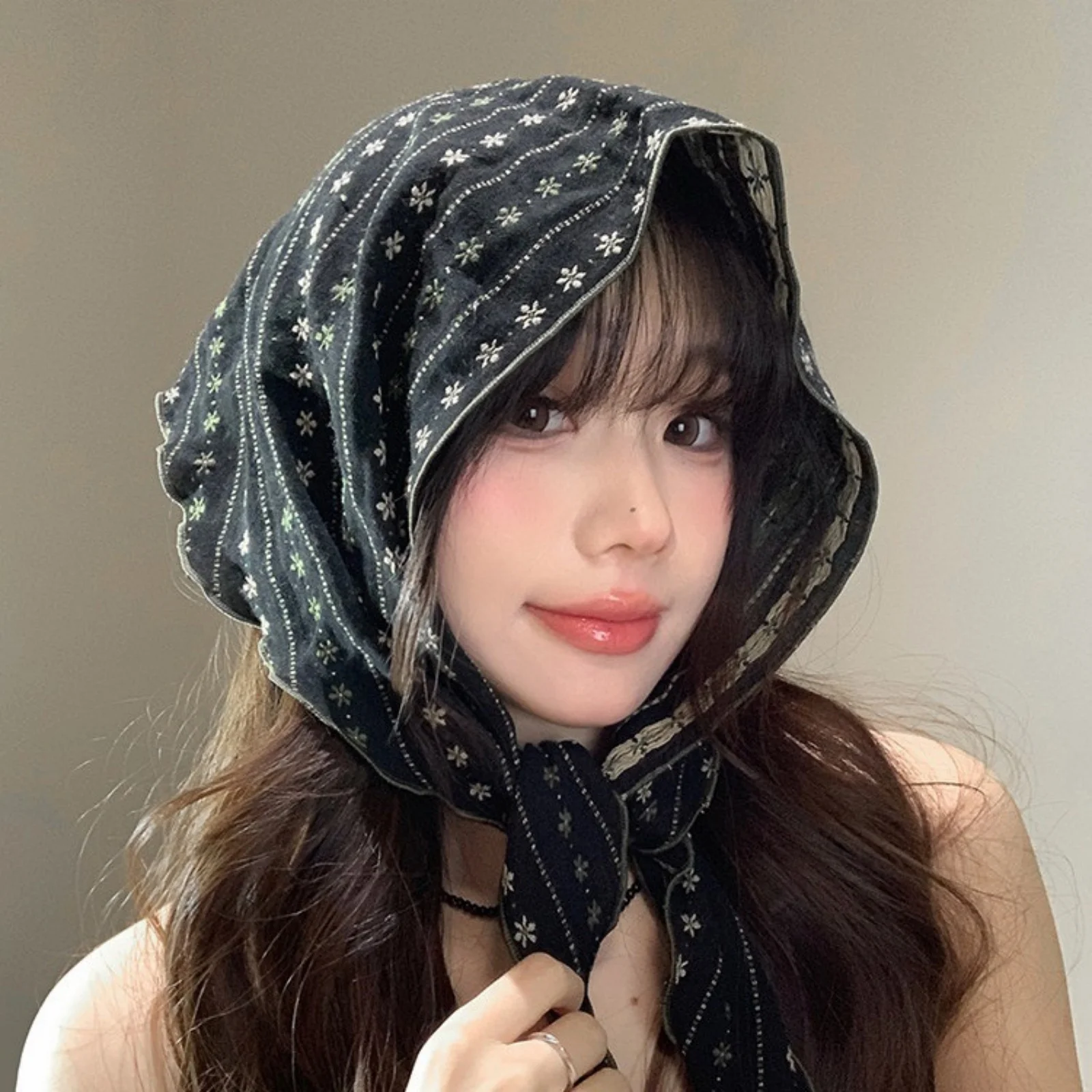 1PCÉcharpe triangulaire florale vintage, bandana fin et doux, bandeau bohème pour femme, accessoires de coiffure tendance pour le quotidien printemps-été