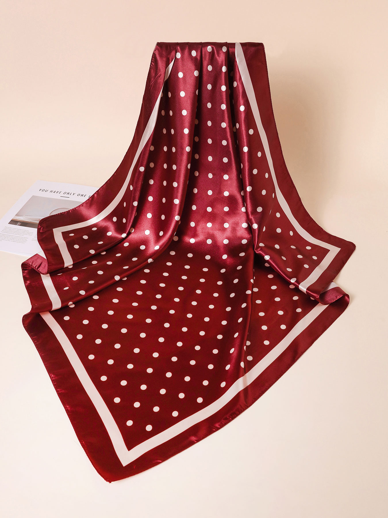 Écharpe carrée en satin à pois 90x90cm, grand foulard pour femmes, châle de cou, accessoire de mode multi-usage, décoration de sac à main, cadeau.