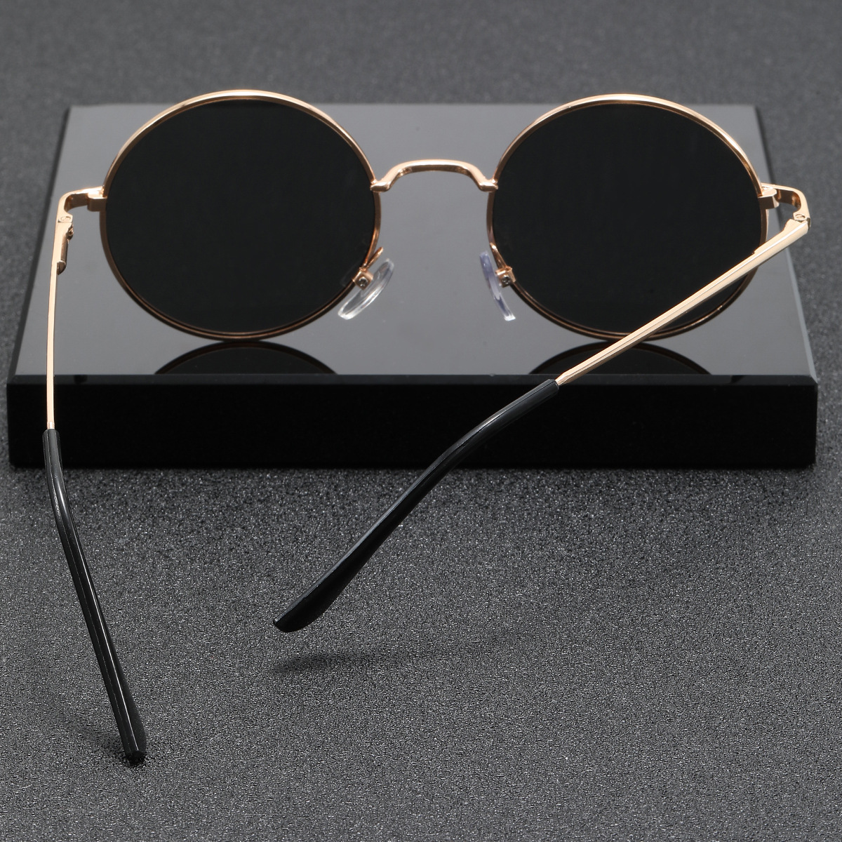 Nouvelles lunettes de soleil rondes pour femmes, design tendance et luxueux, monture en métal, verres UV400, lunettes de soleil classiques vintage pour homme