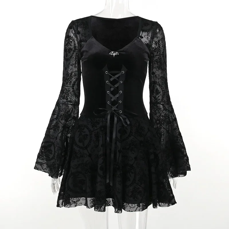 Robe Vampire Gothique Élégante Vintage en Velours Style Grunge Punk avec Bandages et Manches Évasées pour Femme – Tenue de Soirée