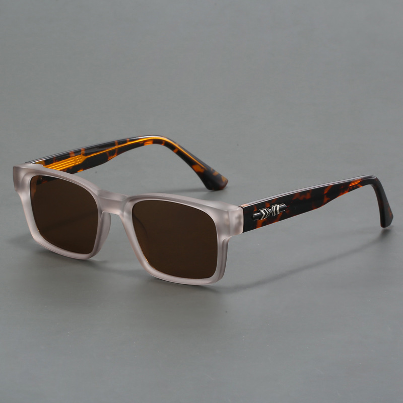 Lunettes de soleil de luxe de marque de créateur, carrées à rivets, pour femmes et hommes, populaires 2025, style vintage punk, pour la conduite en extérieur