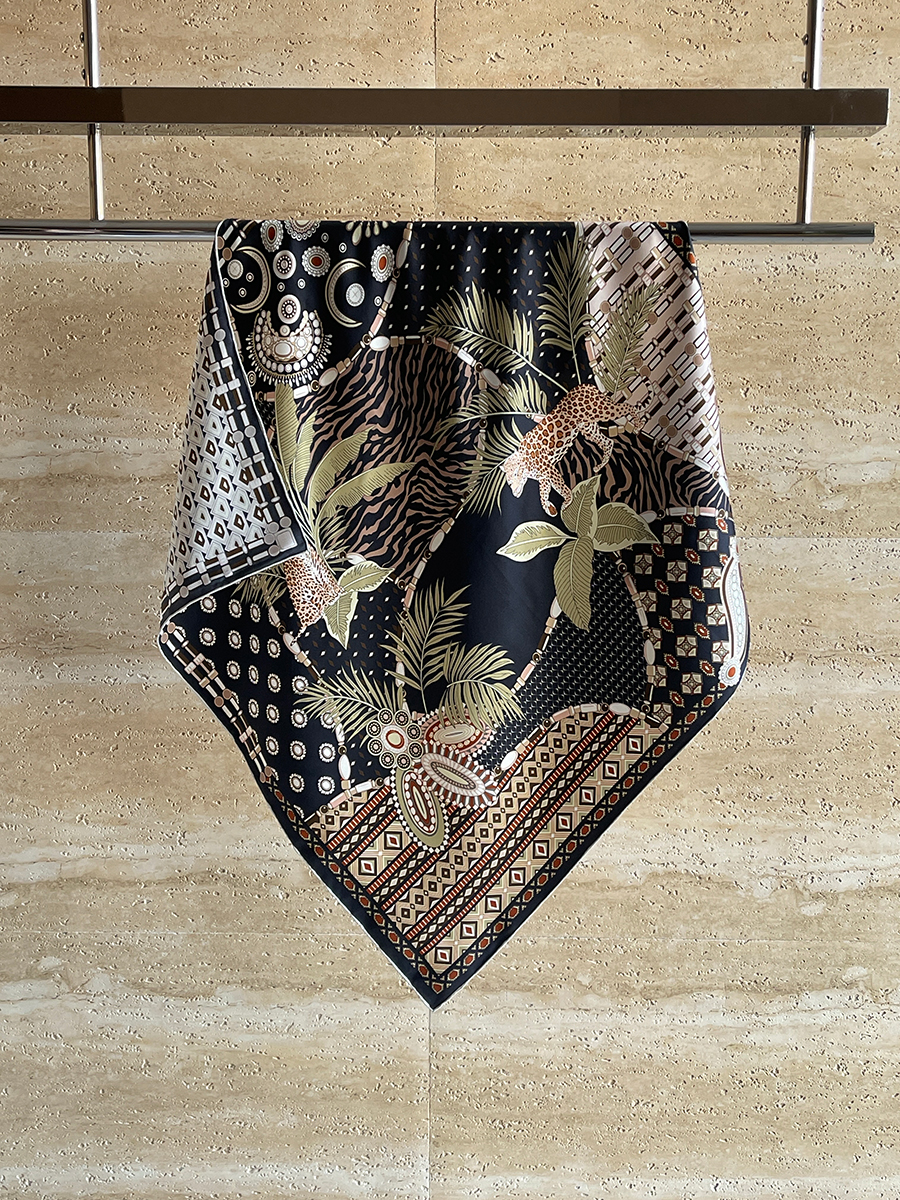 Foulard en soie 90cm, Bandanas carrés, châles roulés à la main, accessoires pour cheveux et cou, cadeau de noël pour mère