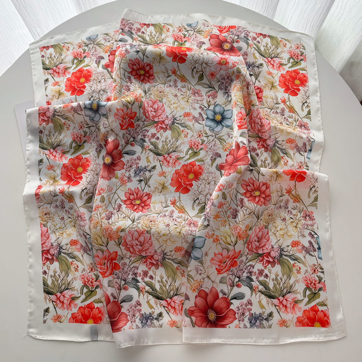 Foulard carré de luxe pour femmes, élégant, Hijab, mode, imprimé Floral, châle, tache douce, Imitation soie, Bandana