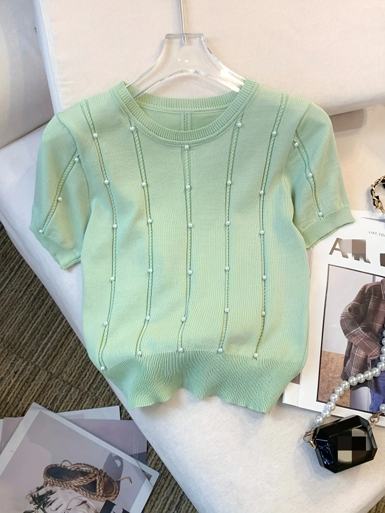 Haut en tricot ajouré à perles roses pour femmes, col rond, manches bouffantes, coupe ajustée, décontracté, élégant, style coréen, pour toutes les saisons.