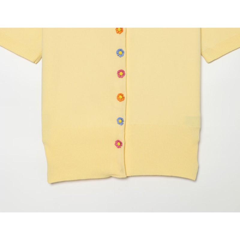 Cardigan Femme à Boutons Floraux Nouvelle Collection Été 2026 – Pull Décontracté Col Rond Tricoté Manches Courtes avec Bordures Côtelées – Hauts Simples pour Femme