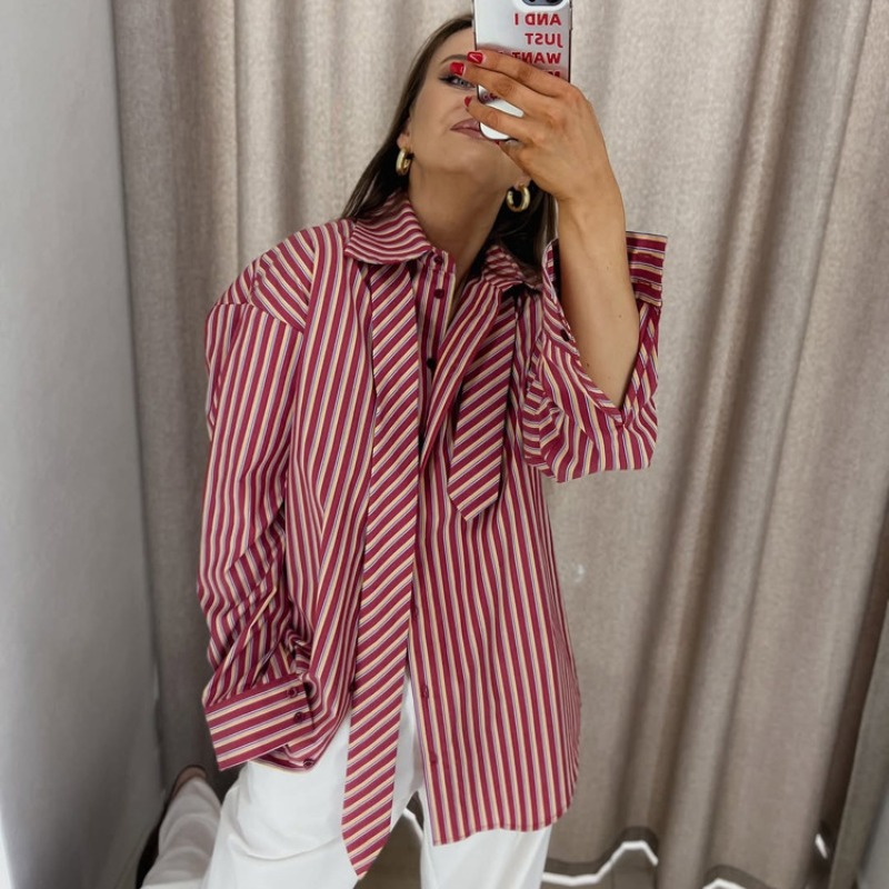 Chemisier rayé style français pour femme avec cravate détachable, manches longues, coupe décontractée, élégant pour le bureau et les trajets quotidiens