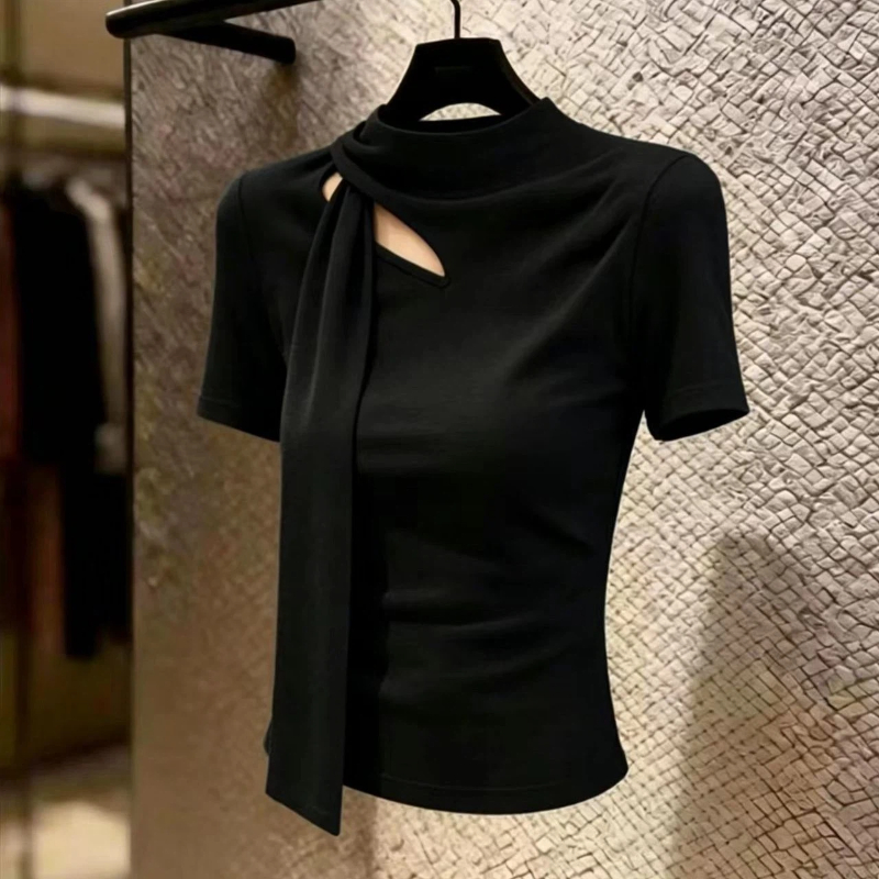 Nouveaux T-shirts d'été à manches courtes, coupe ajustée, ajourés, unis, col rond, style simple et élégant, sexy et tendance pour femmes