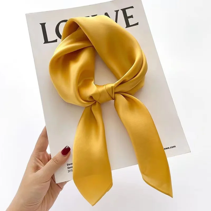 Mode solide foulard femmes foulard pour cheveux rose vert blanc soie cou écharpes femme 70 cm * 70 cm carré Bandanas dame foulards
