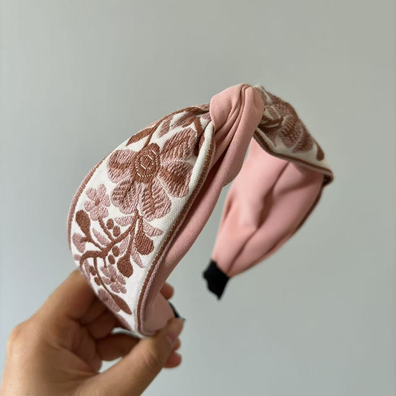 Bandeau brodé bohème – Large bande florale ethnique pour femmes, accessoire de cheveux élégant au design simple