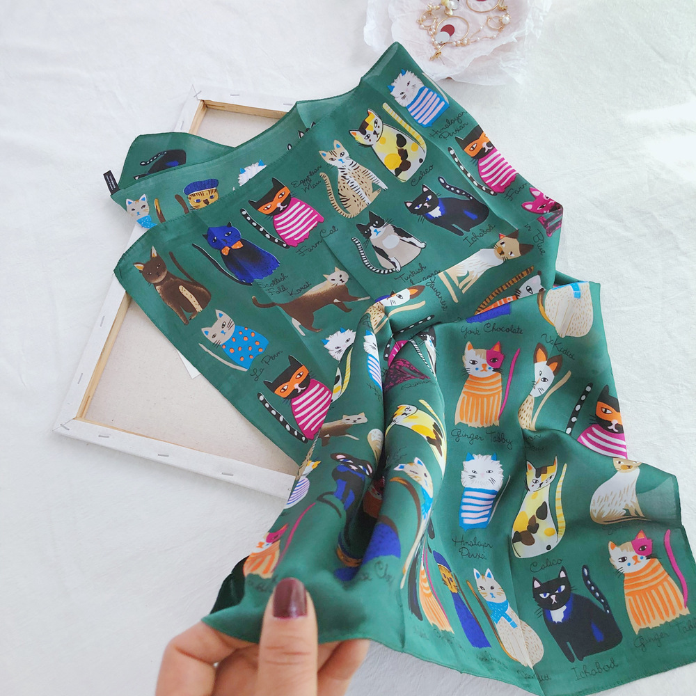 Marque de luxe 2025 nouvelle mode été soie carré Foulard femmes chat P Satin cou cheveux cravate bande plage Hijab tête femme Foulard