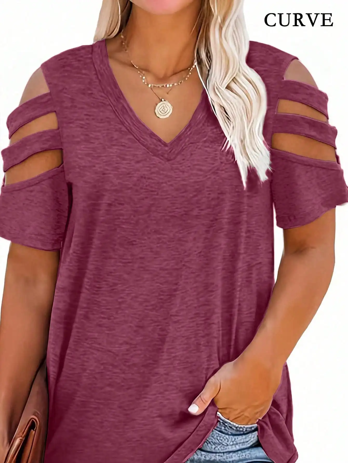 Femmes mode grande taille 1XL-5XL col en v été épaule creuse exposée T-shirt été haut ample à manches courtes T-shirt style décontracté