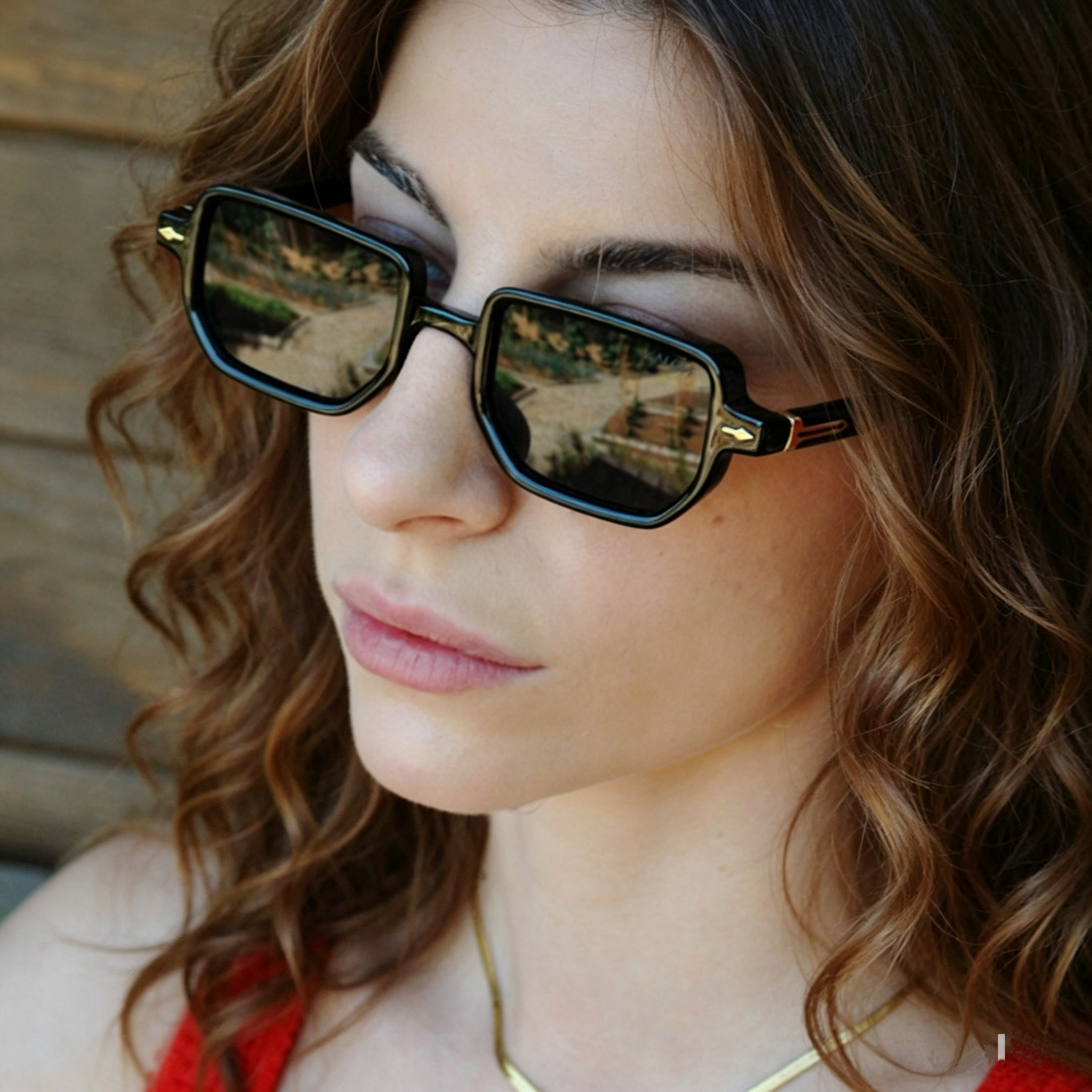 Lunettes de soleil carrées irrégulières pour hommes et femmes, mode rétro, rivets, monture petite, lunettes de soleil de créateur, lunettes de soleil de luxe pour homme