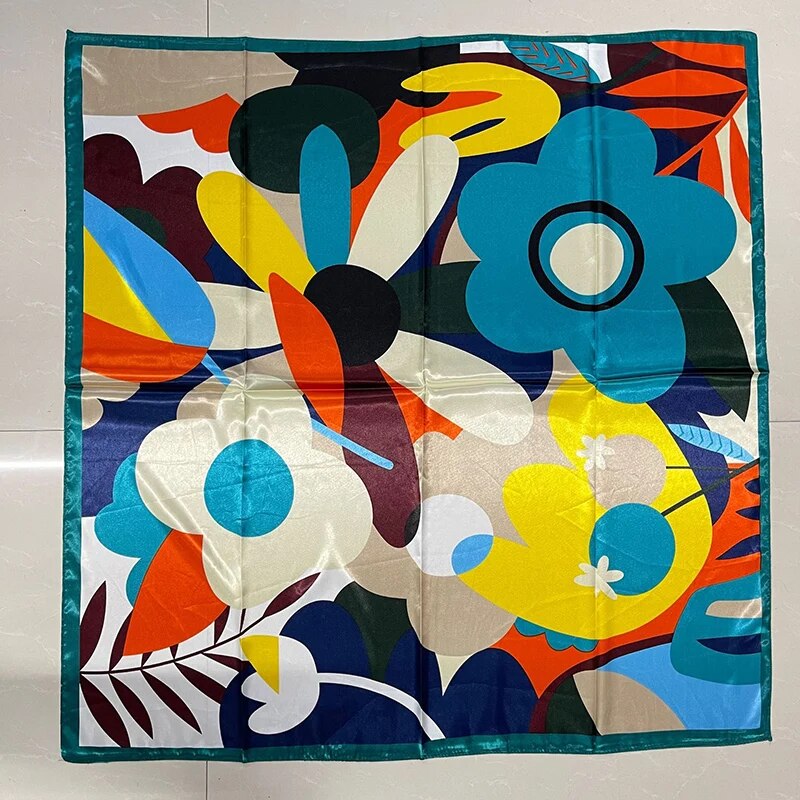 Fleur imprimé Bandana carré foulard soie comme Floral foulards carré Satin cheveux écharpe Bandanas pour les femmes 90*90CM