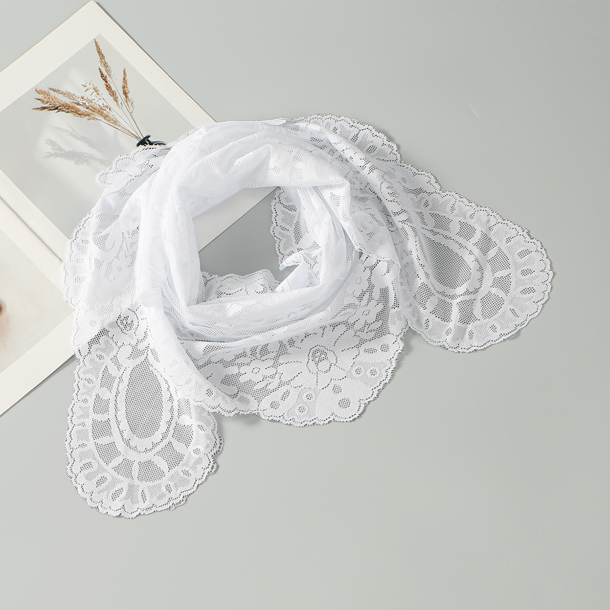 Châle brodé de fleurs pour femmes, écharpe triangulaire en dentelle unie, Hijab à la mode, ajouré, mouchoir pour cheveux fins et légers, Bandana