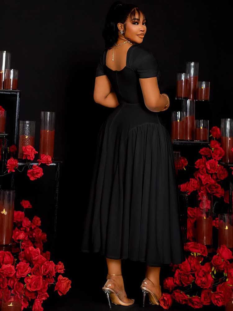 Robe d'été pour femmes, couleur unie, col carré, décontractée, grande taille, sans bretelles, coupe cintrée, élégante, mi-longue