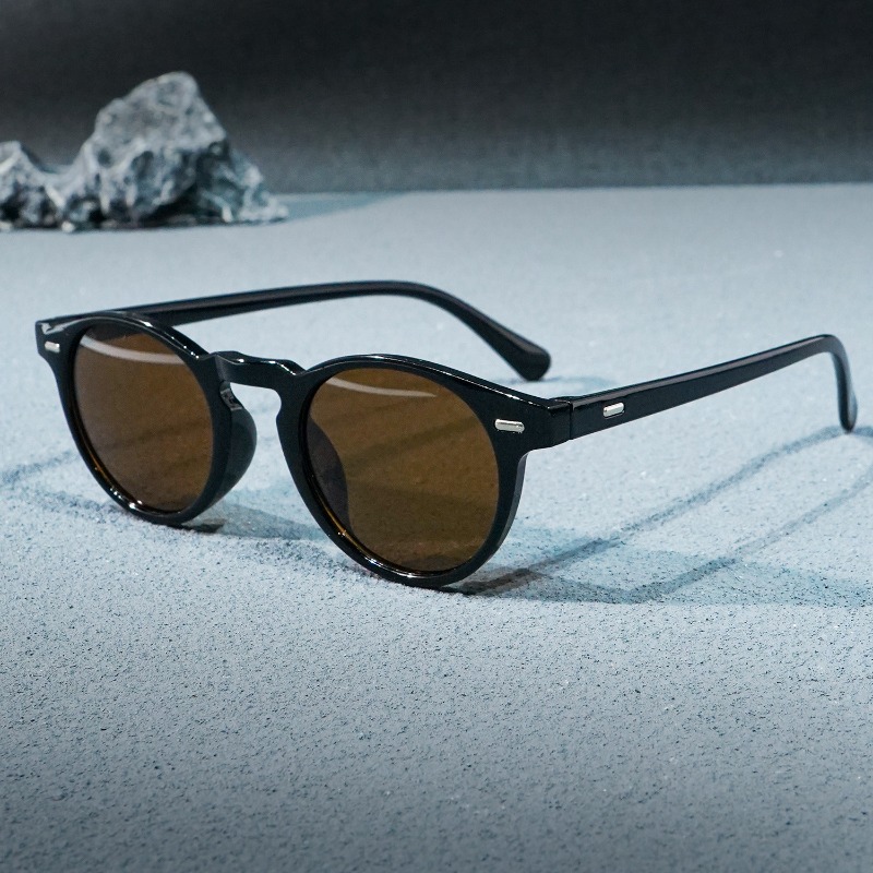 1 paire de lunettes rondes rétro unisexes, monture noire avec verres bleus. Cadre robuste, accessoire de mode décoratif décontracté.