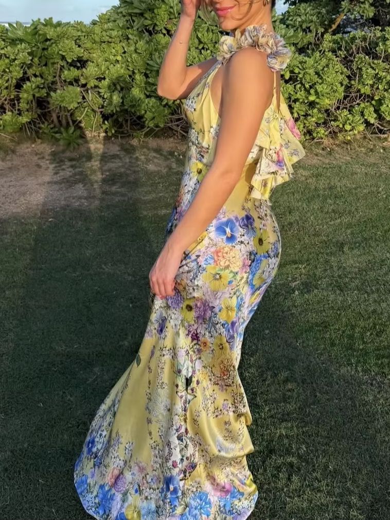 Robe longue élégante jaune 100 % soie pour femme, imprimé floral, col en V, sans manches, taille haute, coupe ajustée