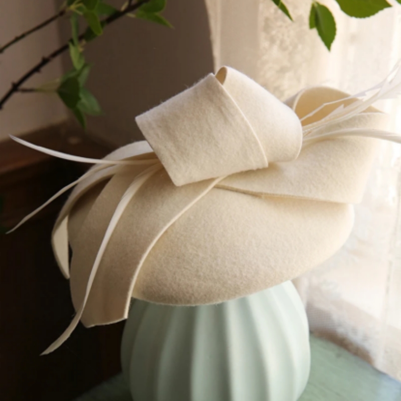 Béret en laine et cachemire pour femme, chapeau Fascinateur Ascot Derby pour la mariée, casquette de photographie chaude pour l'hiver, vêtements de sauna