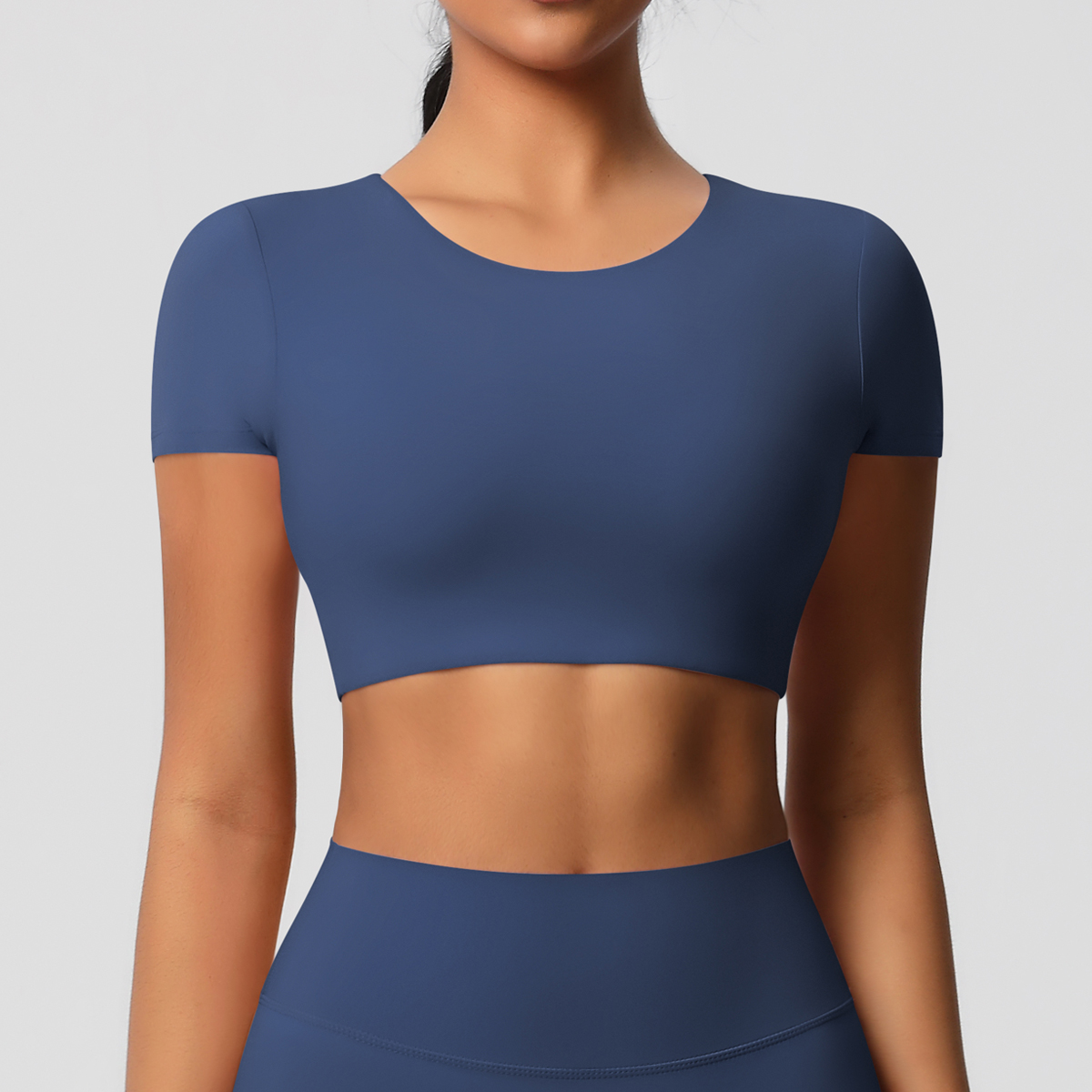 T-shirt de sport à manches courtes et col rond pour femme, vêtement d'été rembourré, respirant et extensible