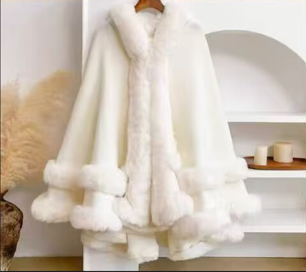 Cape châle extérieure en fausse fourrure de lapin à deux cercles, Poncho Long surdimensionné chaud d'hiver pour femme, pardessus ample avec chapeau
