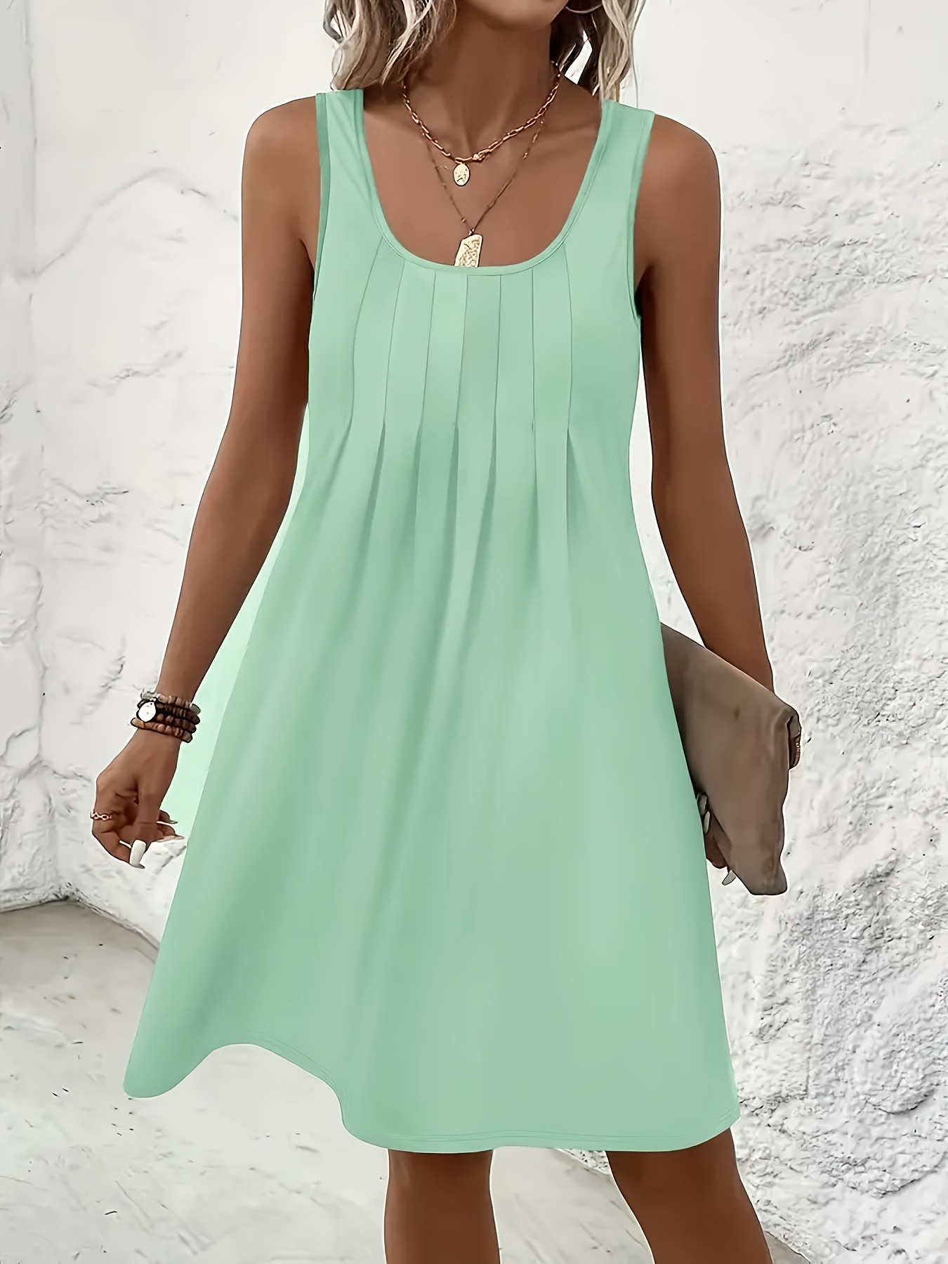 Nouvelle Robe Décontractée Femme 2026 – Débardeur Plissé Col U Coupe Ample Mini Robe Unie Douce pour l'Été, la Plage et le Quotidien