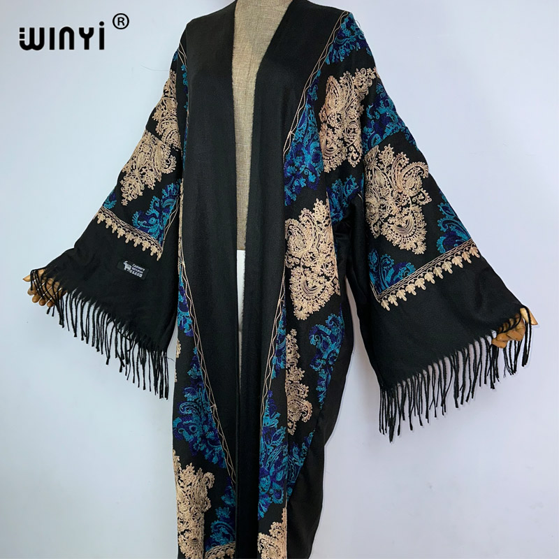 WINYI Manteau long d'hiver pour femmes avec pompon et broderie, robe musulmane, abaya de luxe de Dubaï, kimono féminin du Moyen-Orient