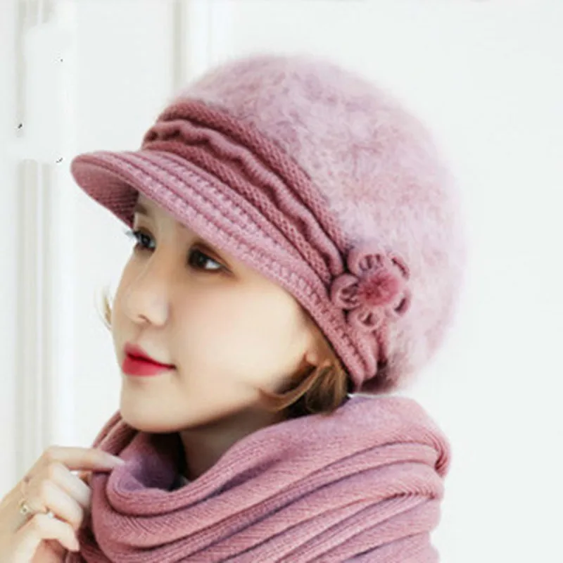 Ensemble d'écharpe et chapeau tricoté pour femmes, bonnet à revers orné de fleurs avec écharpe assortie, chapeau d'hiver en polaire chaude pour dames