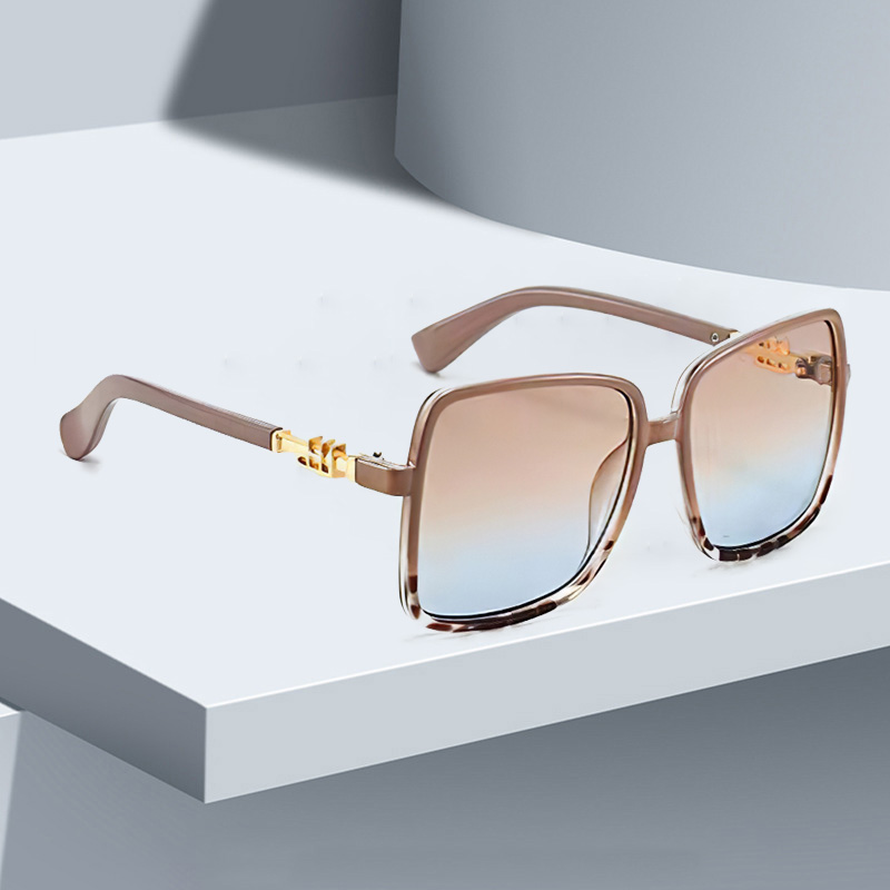 Lunettes de soleil carrées dégradées à la mode, avec chaîne dorée Unique, jambes de temple exquises pour femmes