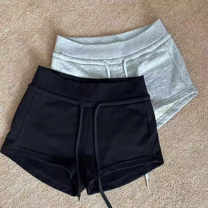Shorts gris sportifs taille basse coupe droite pour femme – Pantalon décontracté d'été avec cordon de serrage – Hot Pants tendance