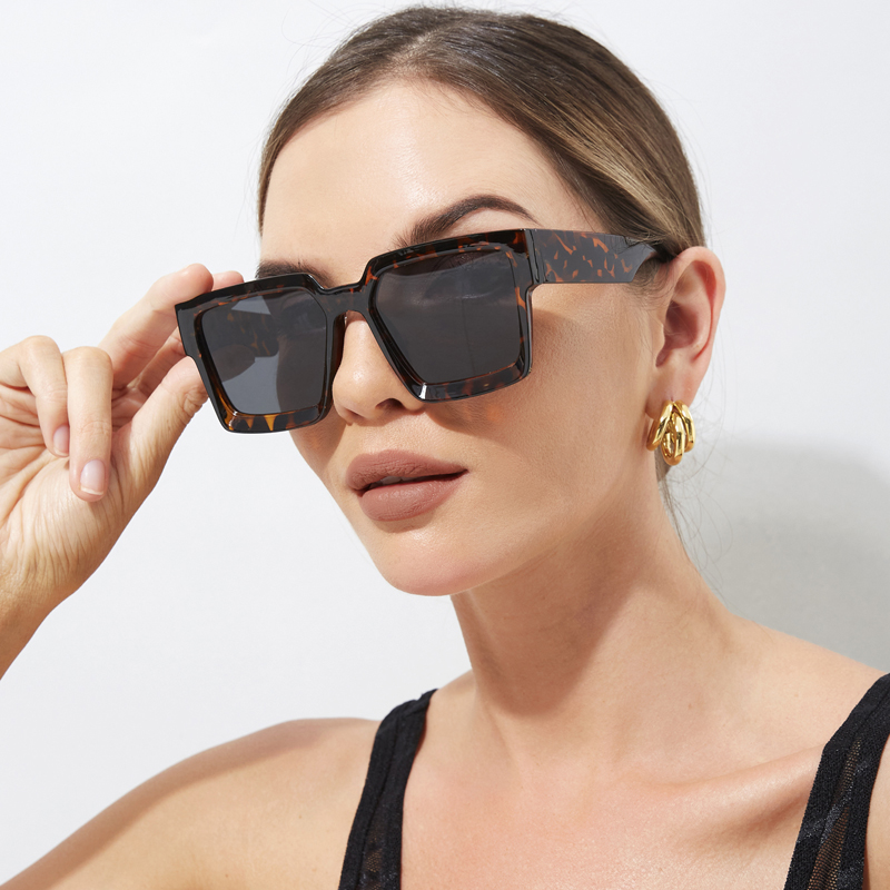 Marque Vintage carré lunettes de soleil femmes hommes rétro luxe concepteur noir lunettes de soleil unisexe nuances lunettes UV400