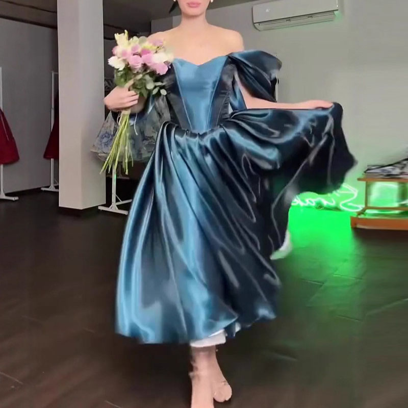 Robe de soirée élégante en satin à épaules dénudées pour femme, taille haute, sexy, sans bretelles, dos nu, coupe ajustée, couleur unie