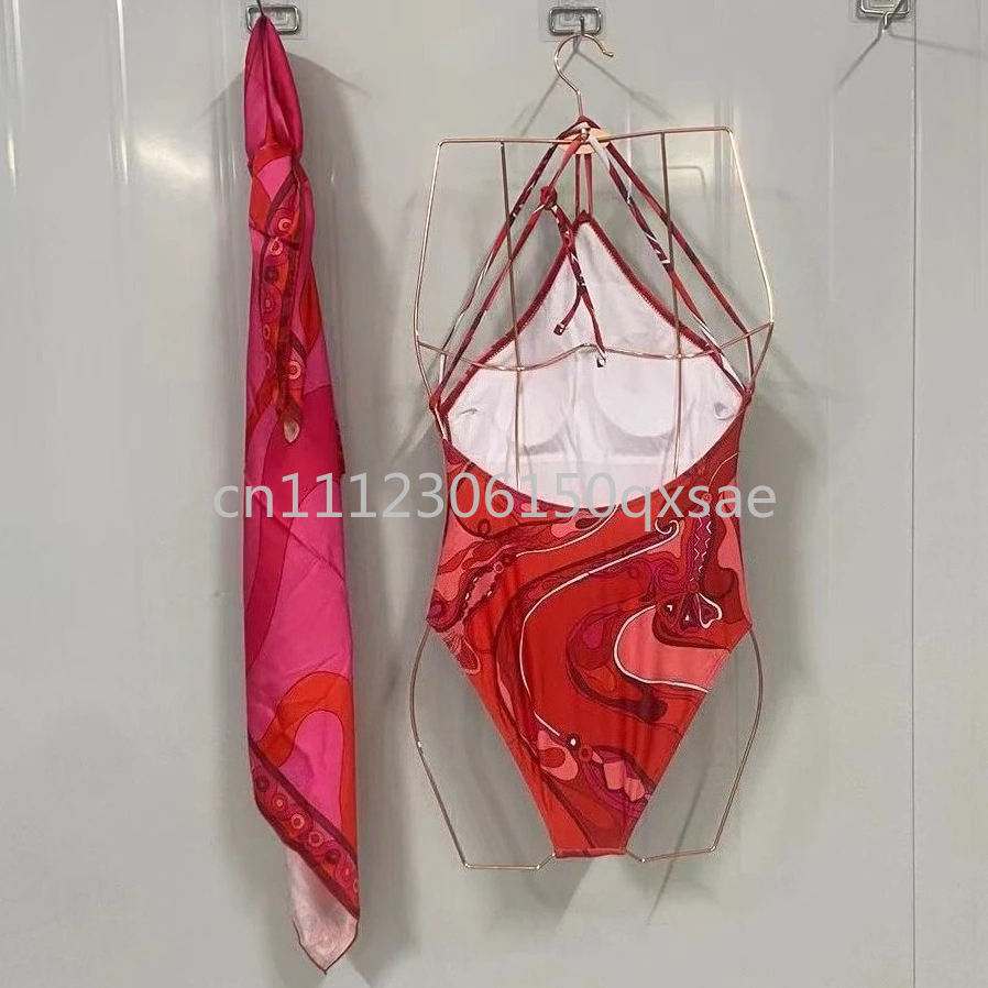 Maillots de bain de luxe pour femmes avec foulard rouge et logo signature, ensemble bikini sexy de marque de créateur, tenue de plage