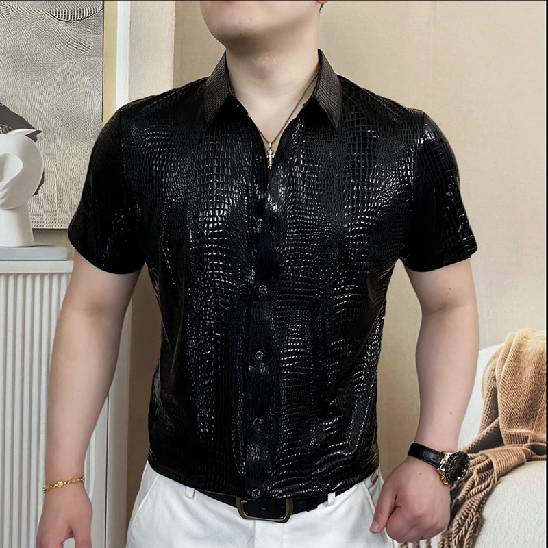 Chemise d'été pour homme à manches courtes brillante, tendance, respirante, décontractée, coupe ajustée, streetwear, vêtements de luxe pour homme