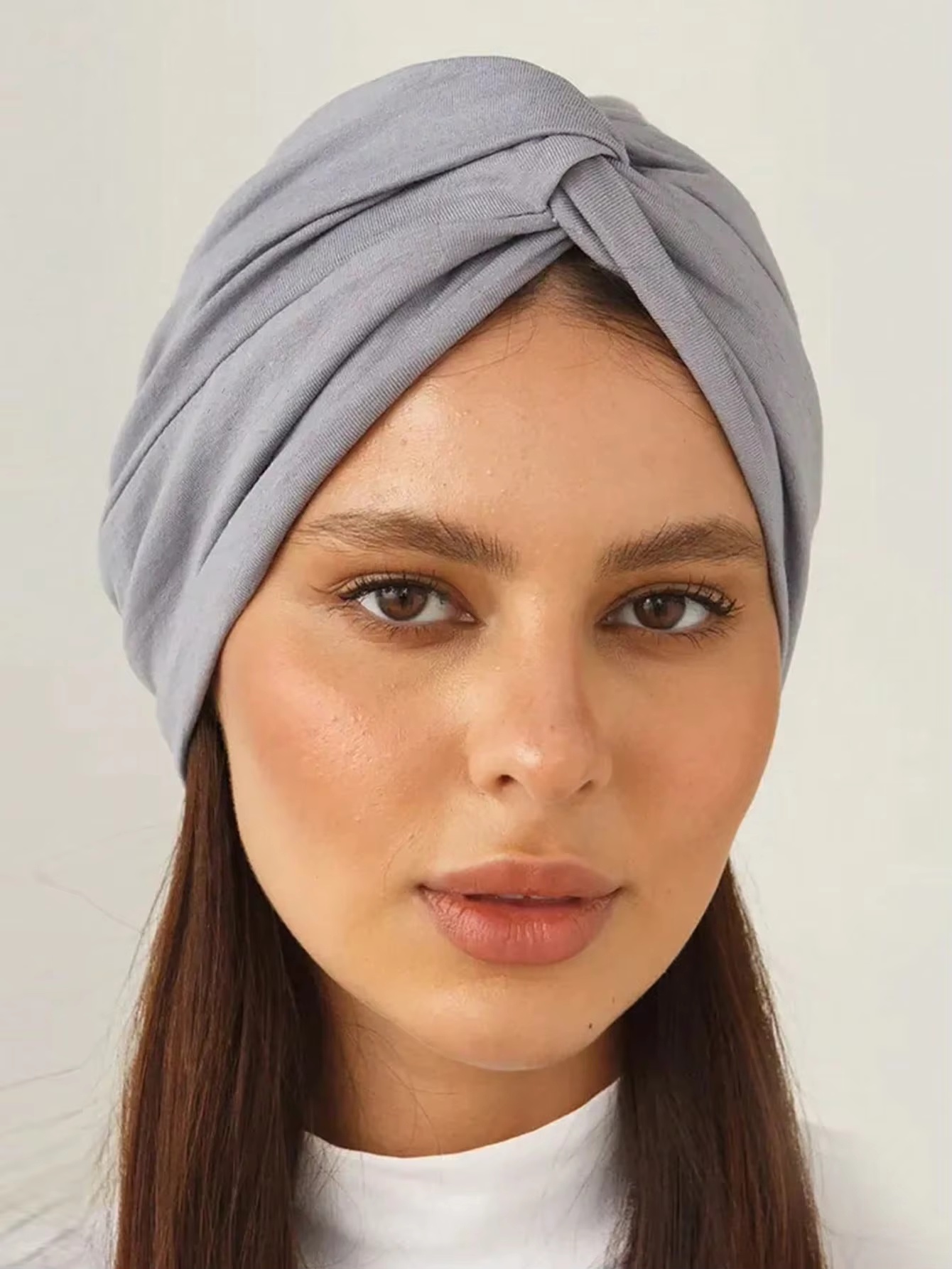 Nouveau Bonnet Hijab Musulman Extensible Doux 2026 Couleur Unie pour Femme – Coiffe Tendance et Soin des Cheveux – Turban