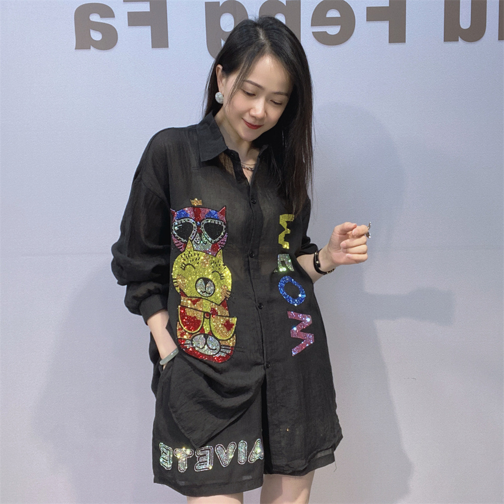 Ensemble décontracté femme chemise manches longues et short en lin-coton, motif dessin animé, grande taille, 2 pièces, pour vacances et plage, été 2026