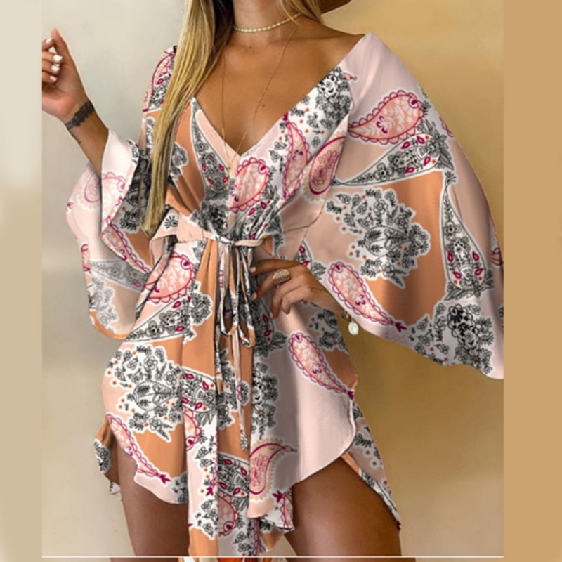 Robe kimono à imprimé floral pour femme, col en V, avec ceinture à nouer et ourlet asymétrique, idéale pour les vacances d'été à la plage