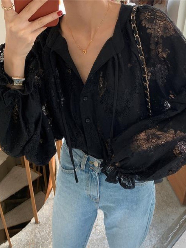 Blouses pour femmes 2026, manches longues, en dentelle, col en V, chemises amples d'automne, broderie lourde, transparentes, style vintage