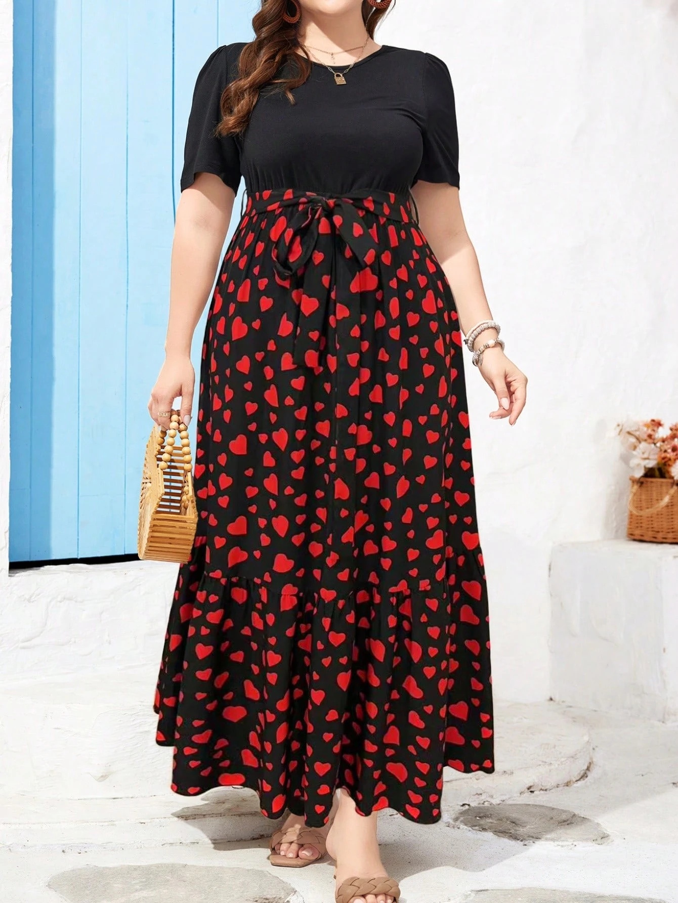 Robe d'été grande taille à col rond, manches bouffantes, manches courtes, ourlet à volants, taille ajustée et longueur mi-longue, robe tendance