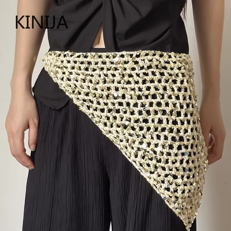 Écharpe triangulaire en tricot ajouré à paillettes style Ins pour femme, polyvalente, décontractée, pour l'été, les voyages et les photos, style Y2K, bonnets et bandeaux
