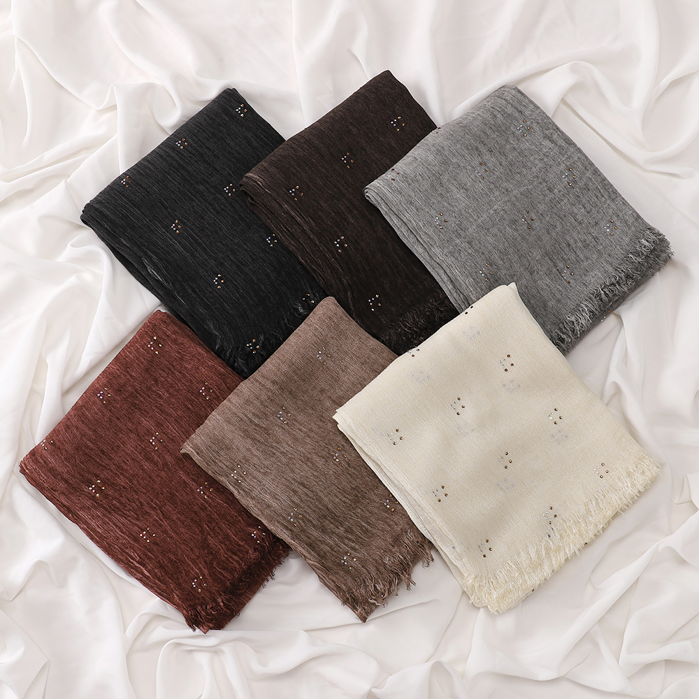 Nouveau hijab en viscose froissée avec des points de strass, doux et léger, écharpe musulmane à franges, foulard islamique pour femmes.