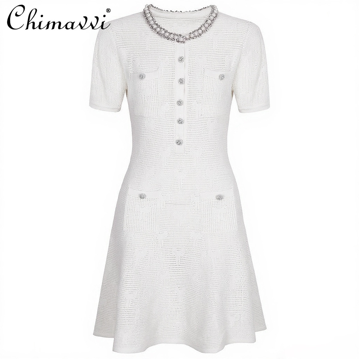 Robe tricotée à manches courtes pour femmes, haut de gamme, à la mode, ajustée, vêtements d'été, col rond, tempérament, nouvelle collection 2025