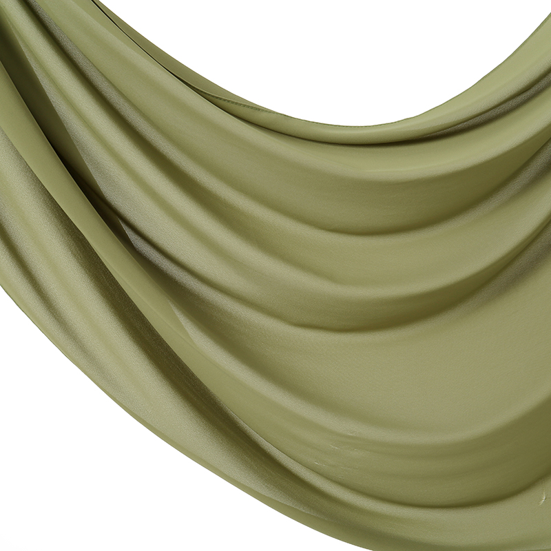 Nouveaux hijabs en mousseline de qualité supérieure pour femmes, châles longs en mousseline à bords plissés, foulards de tête unis à bords droits pour le Ramadan