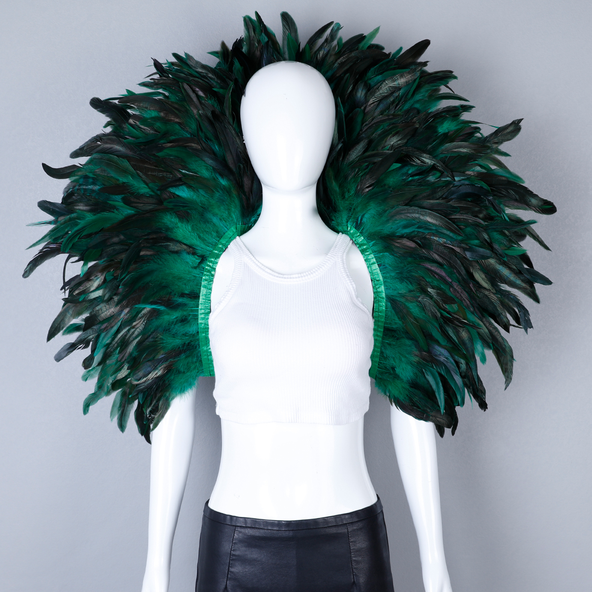 Écharpe de plumes de luxe Cosplay Designer Punk Halloween Carnaval Bal masqué Accessoire de fête Vêtements élégants pour les occasions festives